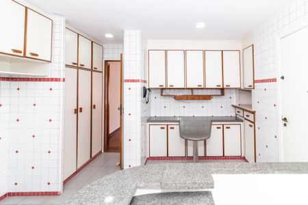 Apartamento à venda com 98m², 3 quartos e 1 vaga Apartamento à venda com 98m², 3 quartos e 1 vagaCozinha