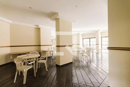 Apartamento à venda com 98m², 3 quartos e 1 vaga Apartamento à venda com 98m², 3 quartos e 1 vagaÁrea comum - Salão de festas