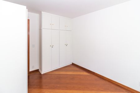 Apartamento à venda com 98m², 3 quartos e 1 vaga Apartamento à venda com 98m², 3 quartos e 1 vagaQuarto