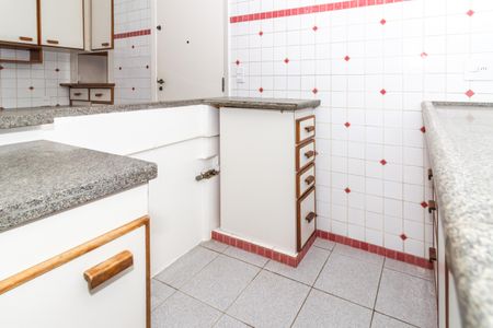 Apartamento à venda com 98m², 3 quartos e 1 vaga Apartamento à venda com 98m², 3 quartos e 1 vagaCozinha
