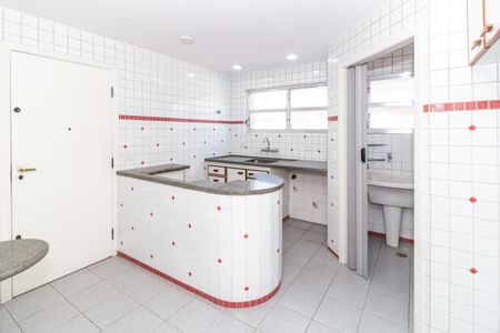 Apartamento à venda com 98m², 3 quartos e 1 vaga Apartamento à venda com 98m², 3 quartos e 1 vagaCozinha