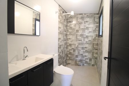 Banheiro de kitnet/studio para alugar com 1 quarto, 29m² em Socorro, São Paulo