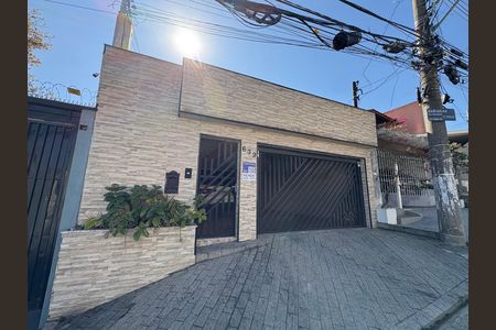 Fachada de casa à venda com 5 quartos, 320m² em Vila Valparaíso, Santo André