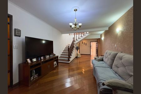Sala de casa à venda com 5 quartos, 320m² em Vila Valparaíso, Santo André