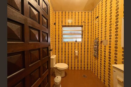 Banheiro suíte 4 de casa à venda com 5 quartos, 320m² em Vila Valparaíso, Santo André