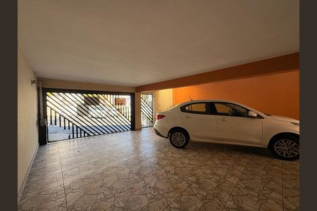 Garagem de casa à venda com 5 quartos, 320m² em Vila Valparaíso, Santo André
