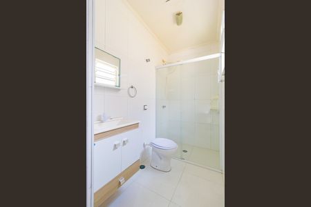 Casa à venda com 90m², 2 quartos e sem vagaBanheiro - Suíte