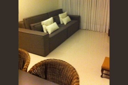 Sala de apartamento à venda com 2 quartos, 65m² em Vila Nova Conceição, São Paulo