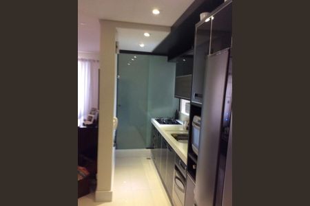 Cozinha de apartamento à venda com 2 quartos, 65m² em Vila Nova Conceição, São Paulo