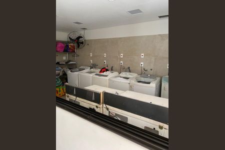 Apartamento à venda com 65m², 2 quartos e 1 vaga Apartamento à venda com 65m², 2 quartos e 1 vagaLavanderia