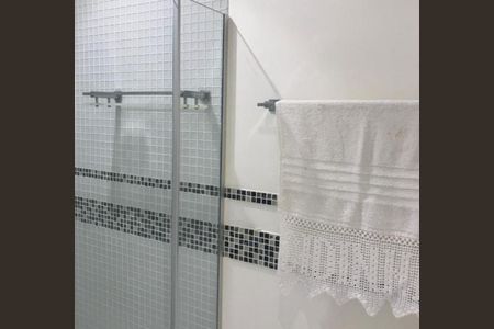 Banheiro de apartamento à venda com 2 quartos, 65m² em Vila Nova Conceição, São Paulo