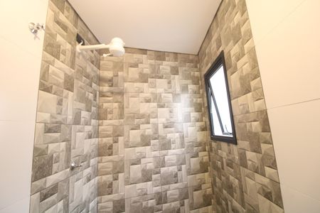 Banheiro de kitnet/studio para alugar com 1 quarto, 26m² em Socorro, São Paulo