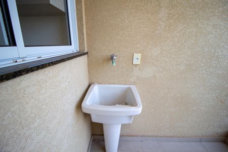 Apartamento para alugar com 60m², 2 quartos e 2 vagasÁrea de Serviço