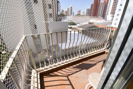 Apartamento para alugar com 105m², 3 quartos e 1 vagaQuarto 3 - Sacada