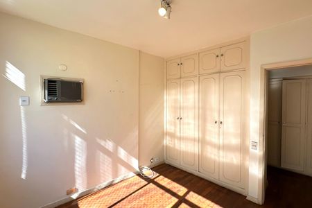 Apartamento à venda com 175m², 3 quartos e 1 vagaQuarto 02