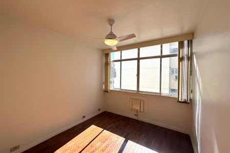 Apartamento à venda com 175m², 3 quartos e 1 vagaQuarto 01