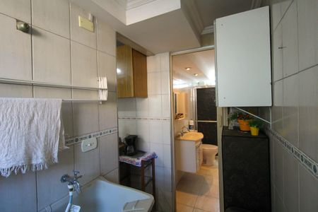 Apartamento à venda com 41m², 2 quartos e 1 vaga Apartamento à venda com 41m², 2 quartos e 1 vagaÁrea de Serviço