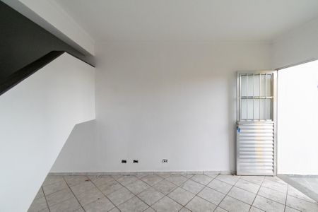 Casa à venda com 68m², 2 quartos e 1 vagaSala