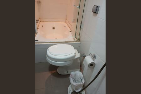 Apartamento para alugar com 132m², 3 quartos e 1 vaga Apartamento para alugar com 132m², 3 quartos e 1 vagaBanheiro