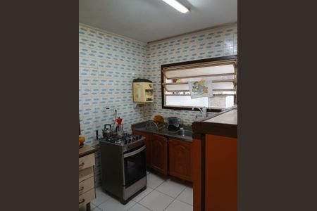 Cozinha de apartamento para alugar com 3 quartos, 132m² em Jardim Lindóia, Porto Alegre