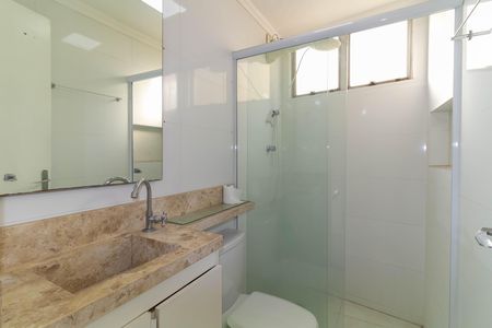 Banheiro de apartamento à venda com 1 quarto, 42m² em Vila Alpina, São Paulo