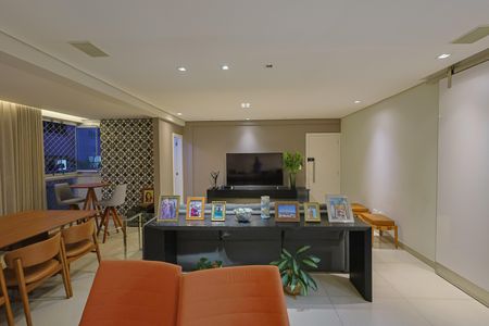 Apartamento à venda com 209m², 4 quartos e 3 vagasSala