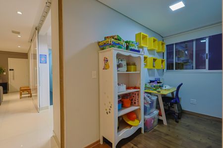 Apartamento à venda com 209m², 4 quartos e 3 vagasCorredor