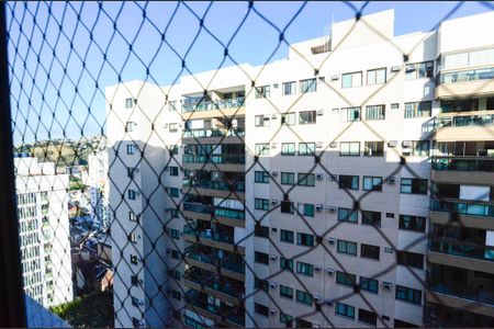 Apartamento à venda com 80m², 3 quartos e 1 vaga Apartamento à venda com 80m², 3 quartos e 1 vagaVista do Quarto 2