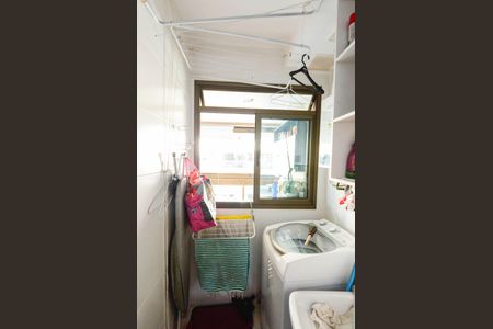 Apartamento à venda com 80m², 3 quartos e 1 vaga Apartamento à venda com 80m², 3 quartos e 1 vagaÁrea de Serviço