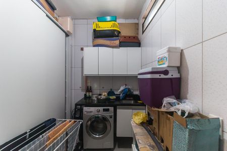 Casa de condomínio para alugar com 345m², 4 quartos e 4 vagas Casa de condomínio para alugar com 345m², 4 quartos e 4 vagasÁrea de Serviço