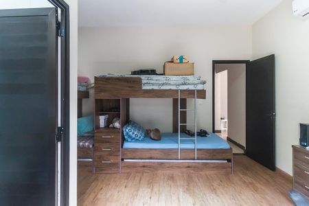 Casa de condomínio para alugar com 345m², 4 quartos e 4 vagas Casa de condomínio para alugar com 345m², 4 quartos e 4 vagasQuarto 4 - Suíte 4