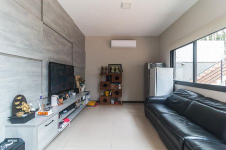 Sala de casa de condomínio para alugar com 4 quartos, 345m² em Jardim Sao Pedro, Mogi das Cruzes