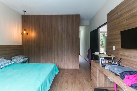 Casa de condomínio para alugar com 345m², 4 quartos e 4 vagas Casa de condomínio para alugar com 345m², 4 quartos e 4 vagasQuarto 2 - Suíte 2