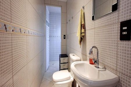 Casa para alugar com 300m², 3 quartos e 3 vagasBanheiro de Serviço