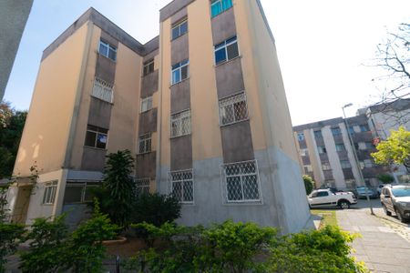 Apartamento à venda com 60m², 2 quartos e 1 vagaFachada