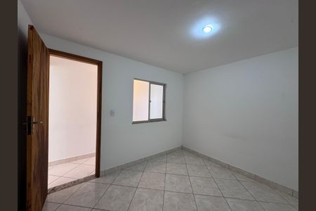 Quarto de apartamento à venda com 1 quarto, 50m² em Vargem Pequena, Rio de Janeiro