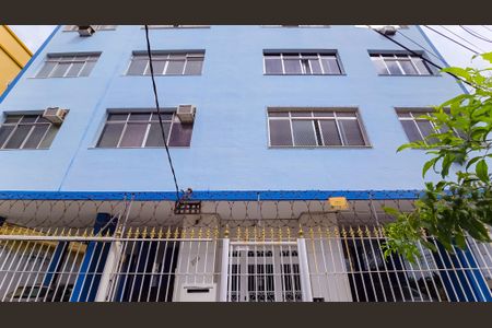 Apartamento à venda com 42m², 1 quarto e sem vaga Apartamento à venda com 42m², 1 quarto e sem vagaFachada do Prédio