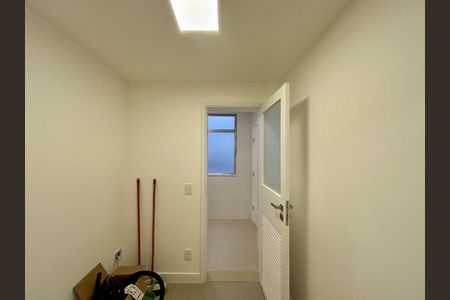 Apartamento à venda com 150m², 3 quartos e 2 vagasÁrea de Serviço