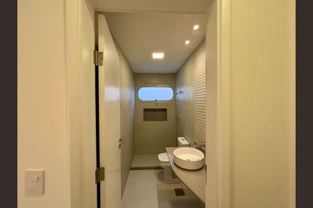 Apartamento à venda com 150m², 3 quartos e 2 vagasBanheiro social