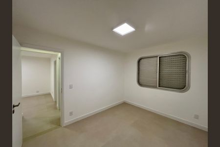 Apartamento à venda com 150m², 3 quartos e 2 vagasQuarto 2