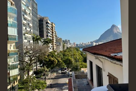 Apartamento à venda com 150m², 3 quartos e 2 vagasVaranda da sala - vista para a lagoa