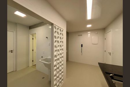Apartamento à venda com 150m², 3 quartos e 2 vagasCozinha