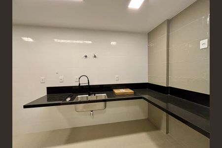 Apartamento à venda com 150m², 3 quartos e 2 vagasCozinha