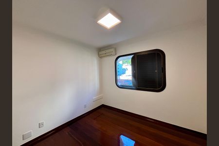 Apartamento à venda com 150m², 3 quartos e 2 vagasQuarto 1