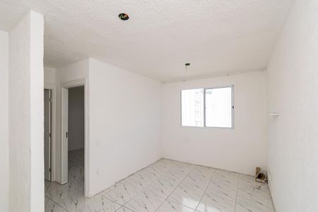 Sala de apartamento para alugar com 2 quartos, 42m² em Brás de Pina, Rio de Janeiro