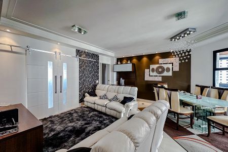 Apartamento à venda com 124m², 3 quartos e 2 vagasSala