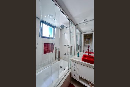 Apartamento à venda com 124m², 3 quartos e 2 vagasBanheiro da Suíte 1