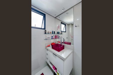 Apartamento à venda com 124m², 3 quartos e 2 vagasBanheiro da Suíte 2