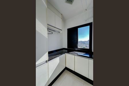 Apartamento à venda com 124m², 3 quartos e 2 vagasQuarto de Serviço
