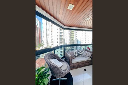 Apartamento à venda com 124m², 3 quartos e 2 vagasVaranda da Sala